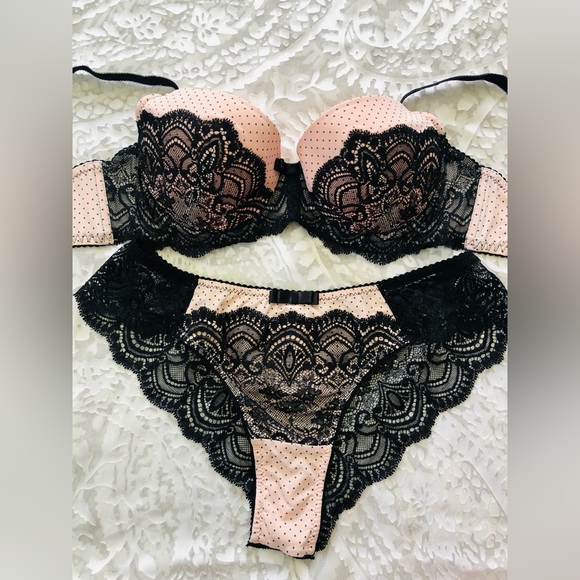 Women’s Sexy Lingerie Set - Picture 2 of 8